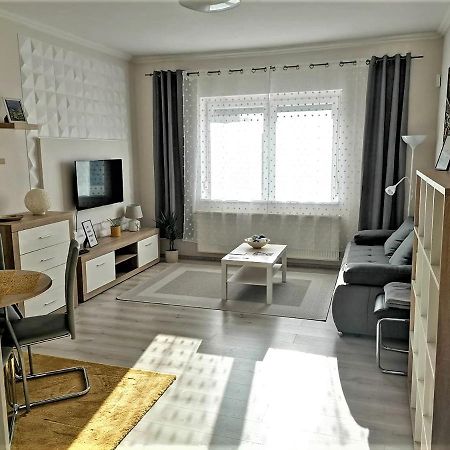 Sweet Central Apartment ,In The City Center Eger Buitenkant foto