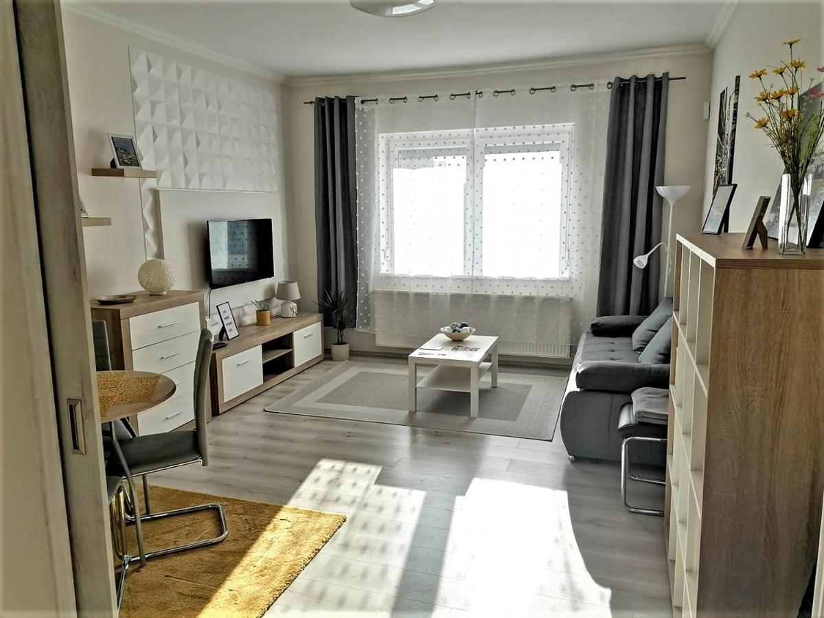 Sweet Central Apartment ,In The City Center Eger Buitenkant foto